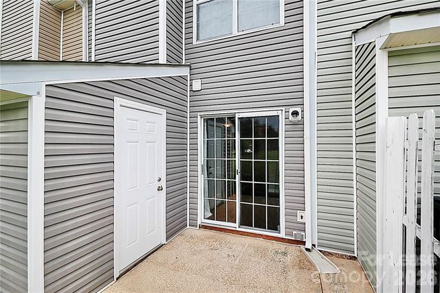 8203 Golf Ridge Drive, Charlotte, NC 28277