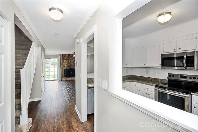8203 Golf Ridge Drive, Charlotte, NC 28277