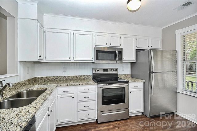 8203 Golf Ridge Drive, Charlotte, NC 28277