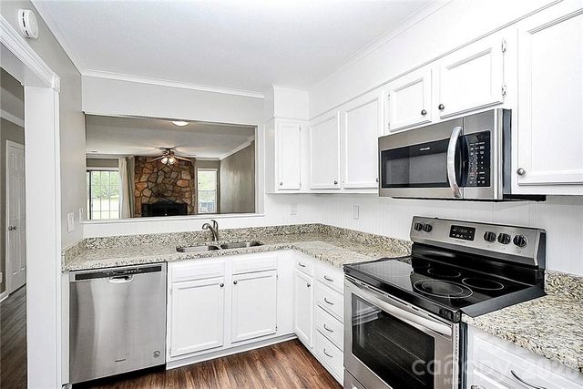 8203 Golf Ridge Drive, Charlotte, NC 28277