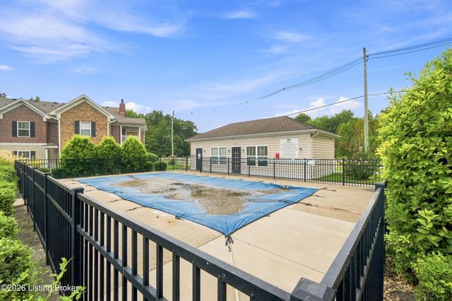 6520 Brook Bend Way 102, Louisville, KY 40229