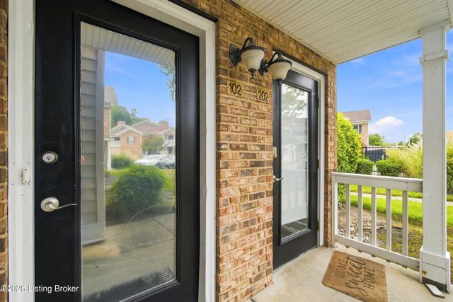 6520 Brook Bend Way 102, Louisville, KY 40229