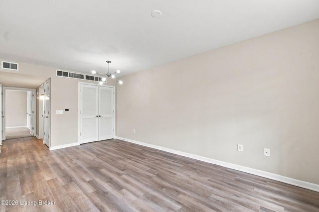 6520 Brook Bend Way 102, Louisville, KY 40229
