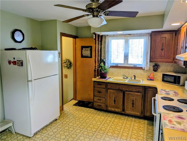 129 Dahlgreen Place, North Tonawanda, NY 14120