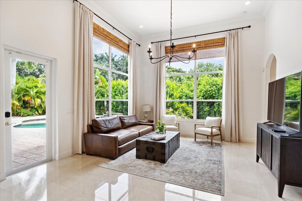 Image 15 of property listing at 12486 Equine Lane, Wellington, FL 33414