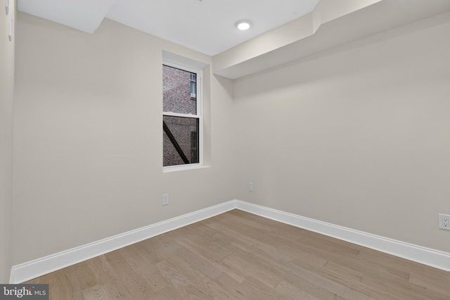 2005 W GIRARD AVE, Philadelphia, PA 19130