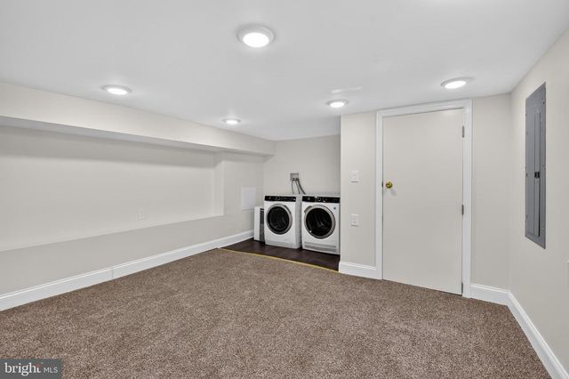 2005 W GIRARD AVE, Philadelphia, PA 19130