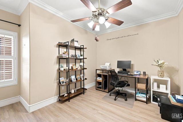12600 Stablegate Drive, Bakersfield, CA 93312