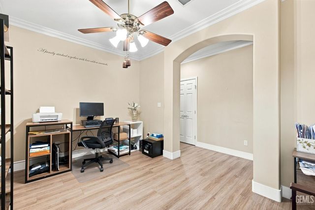 12600 Stablegate Drive, Bakersfield, CA 93312