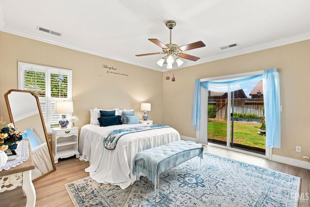 12600 Stablegate Drive, Bakersfield, CA 93312