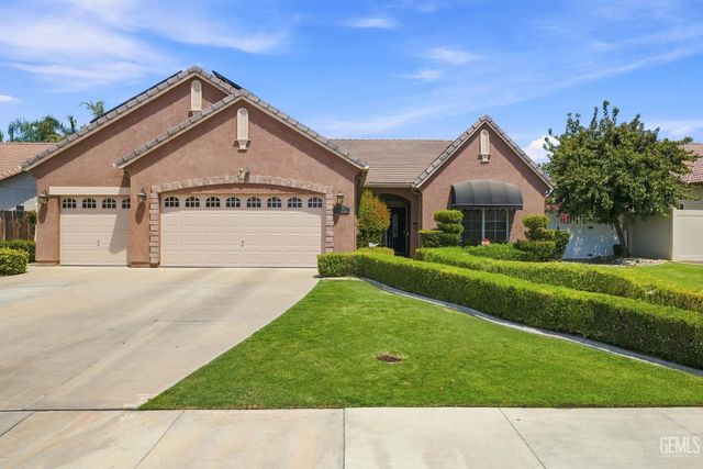 12600 Stablegate Drive, Bakersfield, CA 93312