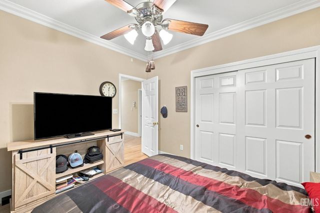 12600 Stablegate Drive, Bakersfield, CA 93312