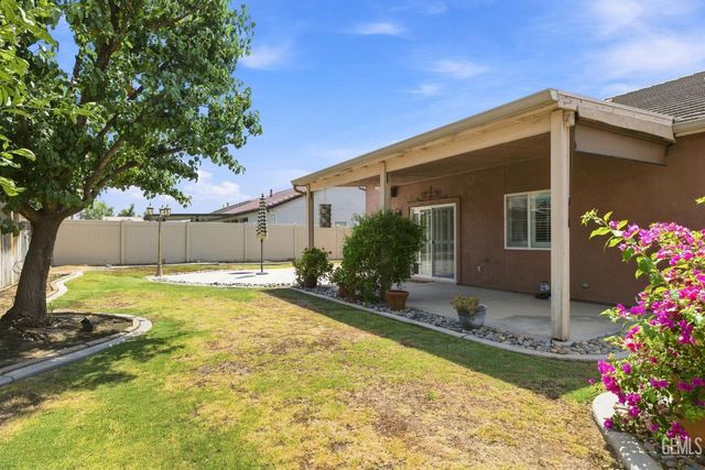 12600 Stablegate Drive, Bakersfield, CA 93312