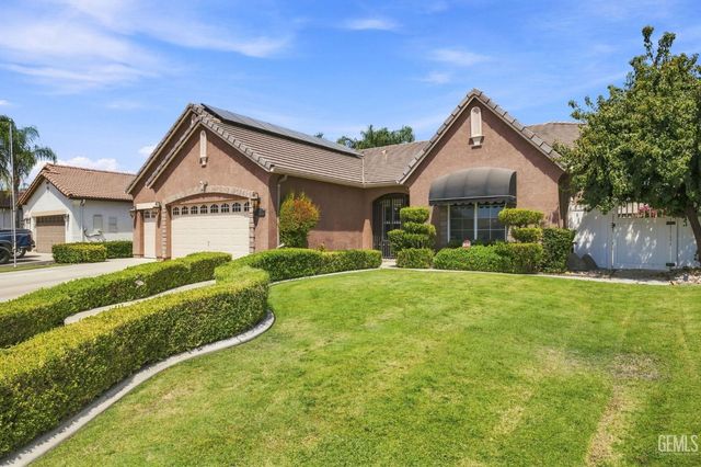 12600 Stablegate Drive, Bakersfield, CA 93312