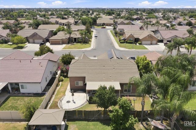 12600 Stablegate Drive, Bakersfield, CA 93312