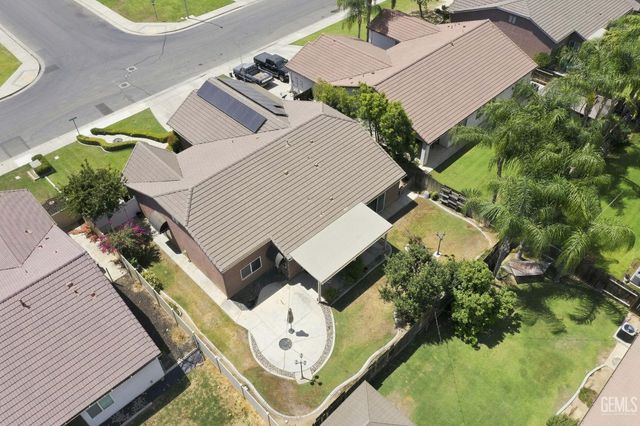 12600 Stablegate Drive, Bakersfield, CA 93312