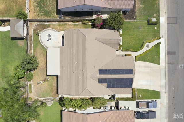 12600 Stablegate Drive, Bakersfield, CA 93312