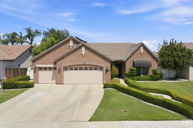 12600 Stablegate Drive, Bakersfield, CA 93312