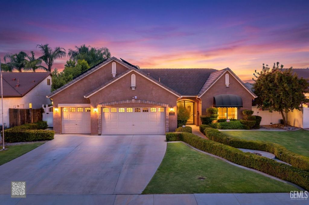 12600 Stablegate Drive, Bakersfield, CA 93312