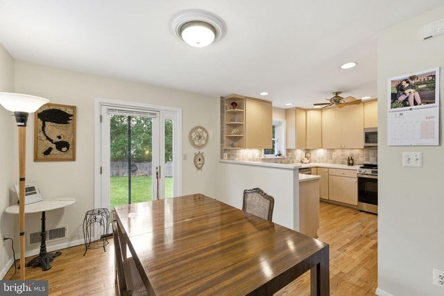 874 N LEBANON ST, Arlington, VA 22205