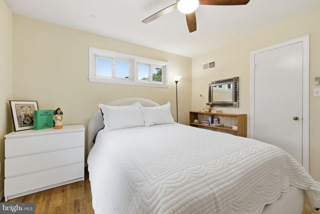 874 N LEBANON ST, Arlington, VA 22205
