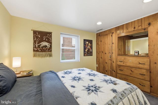 874 N LEBANON ST, Arlington, VA 22205