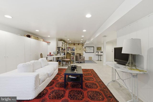 874 N LEBANON ST, Arlington, VA 22205