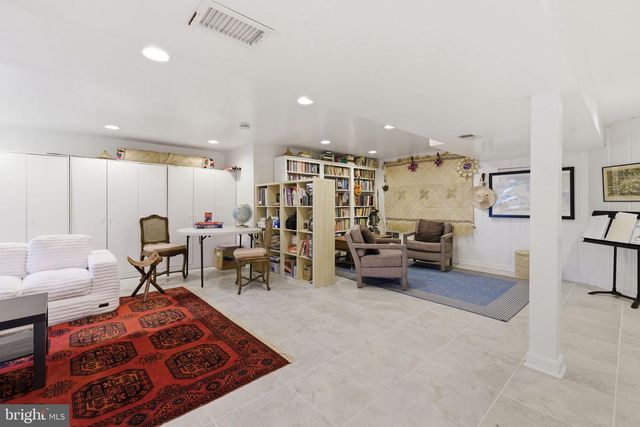 874 N LEBANON ST, Arlington, VA 22205