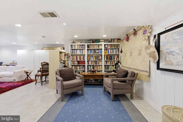 874 N LEBANON ST, Arlington, VA 22205