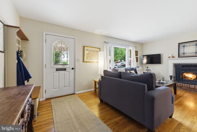 874 N LEBANON ST, Arlington, VA 22205