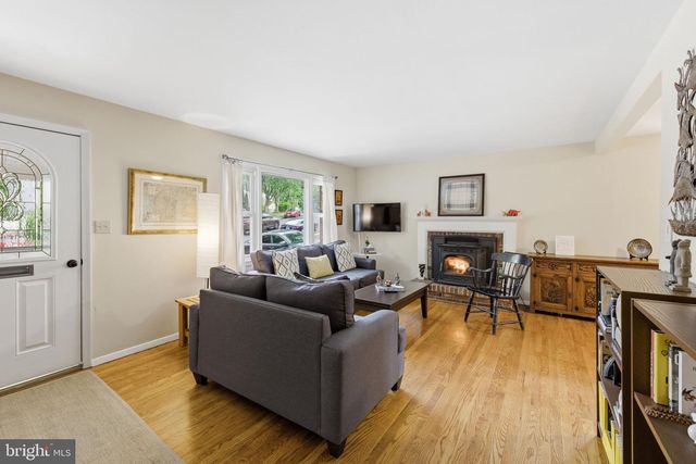 874 N LEBANON ST, Arlington, VA 22205