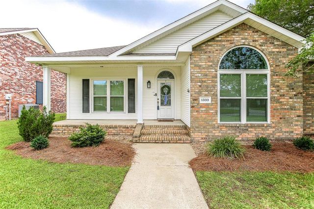 1333 Cambridge Court, Lake Charles, LA 70605