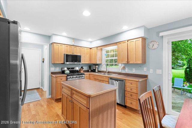 3294 Hidden Ridge Drive, Dewitt, MI 48820