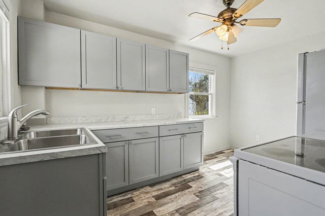 154 Lamora Avenue, Battle Creek City, MI 49037