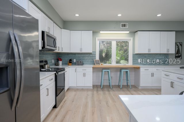 3 Cassina Ln, Hilton Head Island, SC 29928