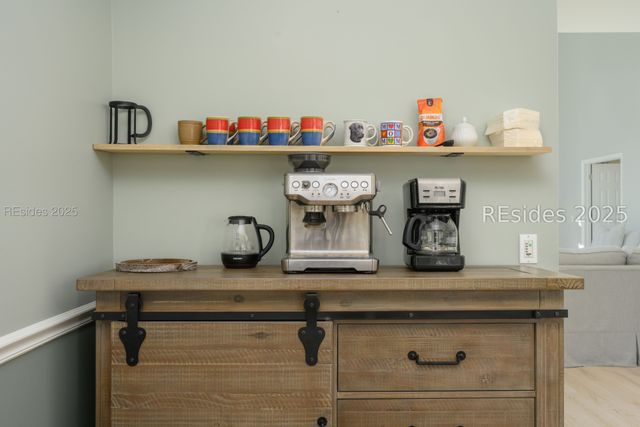 3 Cassina Ln, Hilton Head Island, SC 29928