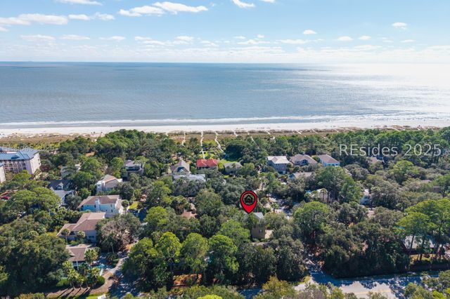 3 Cassina Ln, Hilton Head Island, SC 29928