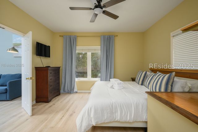 3 Cassina Ln, Hilton Head Island, SC 29928