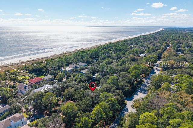 3 Cassina Ln, Hilton Head Island, SC 29928