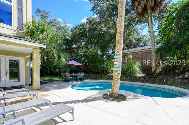 3 Cassina Ln, Hilton Head Island, SC 29928