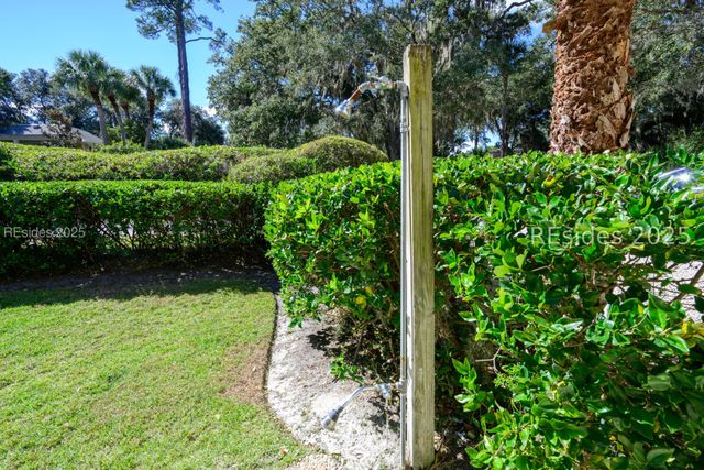 3 Cassina Ln, Hilton Head Island, SC 29928