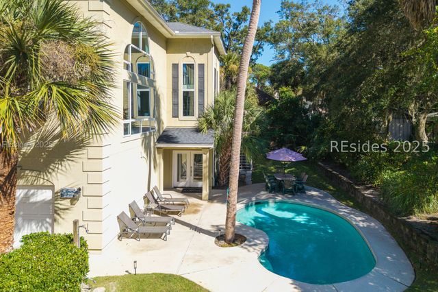 3 Cassina Ln, Hilton Head Island, SC 29928