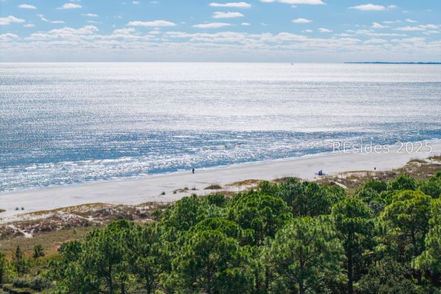 3 Cassina Ln, Hilton Head Island, SC 29928