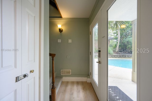 3 Cassina Ln, Hilton Head Island, SC 29928