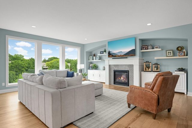 9971 Lawson Lane, Eden Prairie, MN 55347
