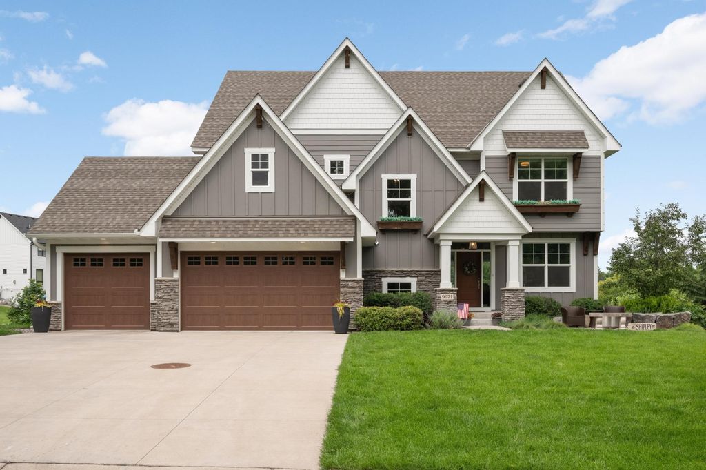 9971 Lawson Lane, Eden Prairie, MN 55347