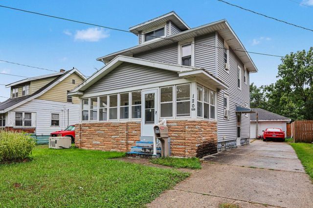 120 Lemyra Street Se, City Of Wyoming, MI 49548
