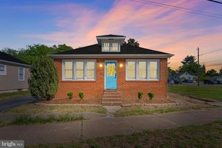 90 CHATHAM HEIGHTS RD, Fredericksburg, VA 22405