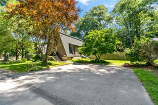 10 Partridge Drive, Exeter, RI 02822