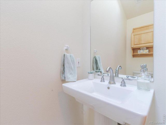 101 Spruce Street, Jamestown, CO 80455